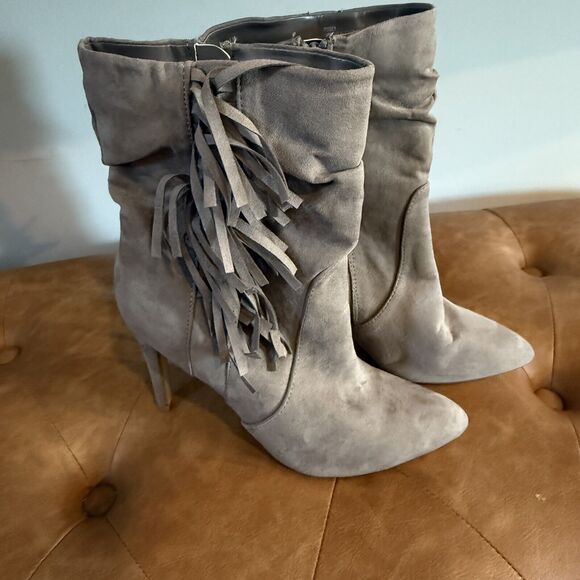 JustFab Womens Posey Booties Taupe Fringe Pointed Toe Slim Heels Side Zip W-US 8 - Picture 1 of 9